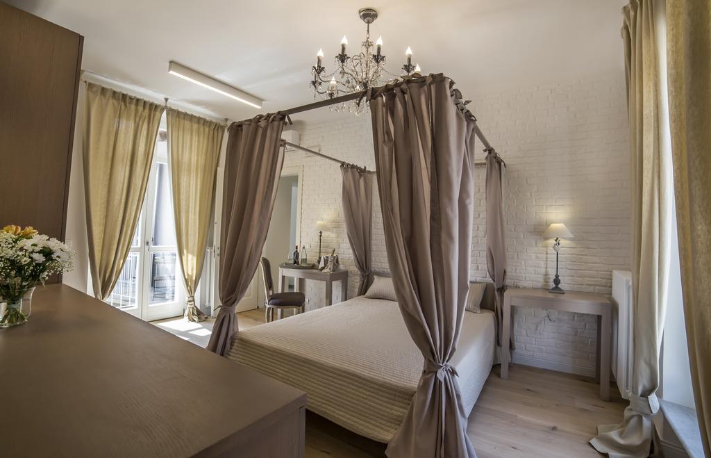 Hotel Casa Andrea La Morra Pokoj fotografie